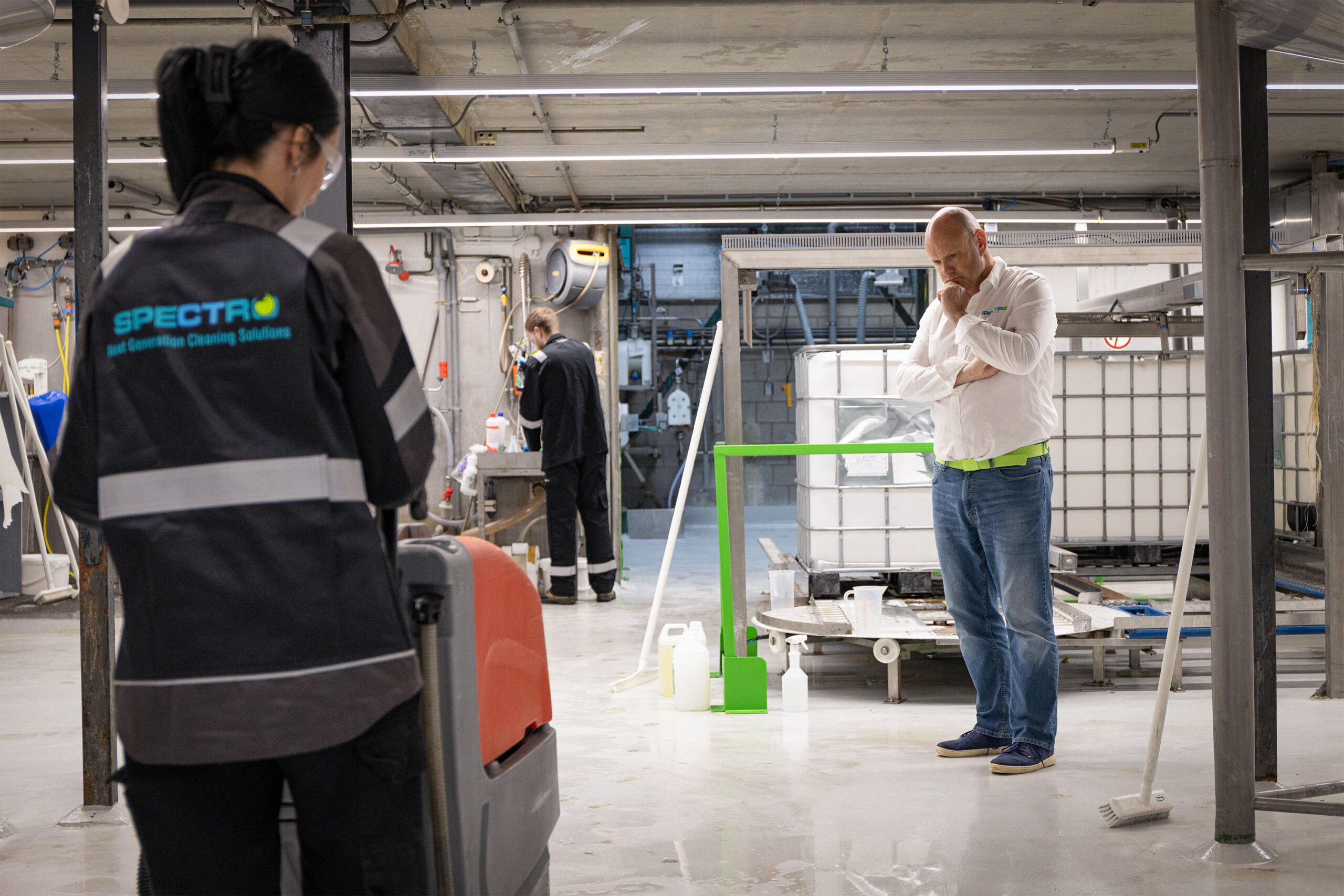 Tips voor het reinigen van een industriële vloer